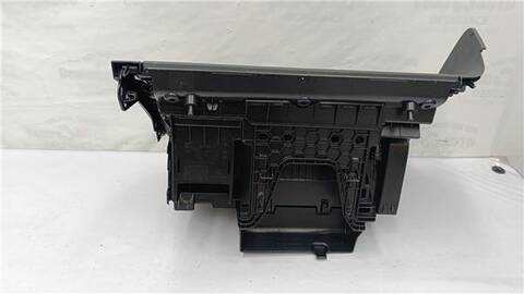 Foto 3ª: Guantera Volkswagen Golf 2.0 GTI PERFORMANCE BMT/START-STOPP [2 0 LTR. - 180 KW TSI] BERLINA 245CV