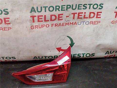 Piloto Portón Derecho Toyota Auris 1.8