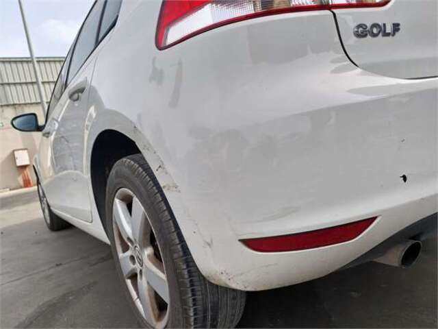 Foto 2ª: Paragolpes Trasero Volkswagen Golf 1.6 ADVANCE BLUEMOTION [1.6 LTR. - 77 KW TDI DPF] [CAYC]