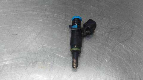 Foto 2ª: Inyectores Opel Astra SELECTIVE 116CV 85KW [A16XER] (2011)