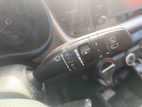 Foto 2ª: Mando Luces Kia Stonic D4FB (2018)