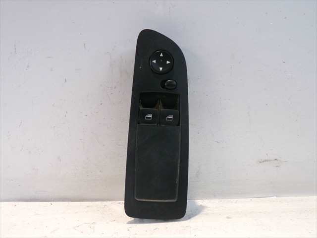 Botonera Elevalunas Bmw Serie 1 116 2.0 D E81,COUPE 2004-2013