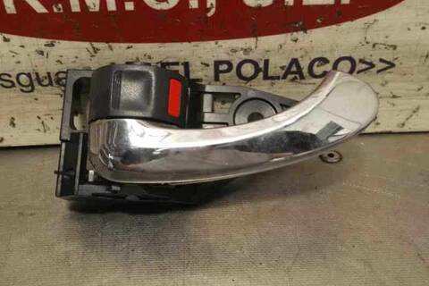 Maneta Interior Trasera Izquierda Toyota Rav4 XR 177CV 130KW