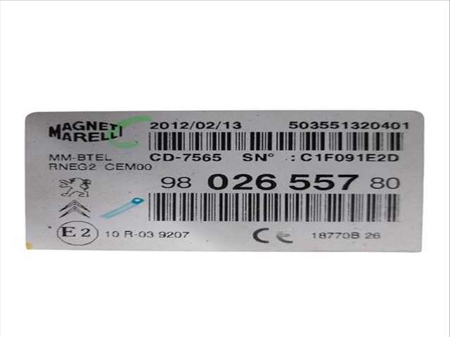 Foto 3ª: Sistema Audio Radio CD Opel Kadett 1.6 I C08 C48 D08 D48) HATCHBACK (1984)