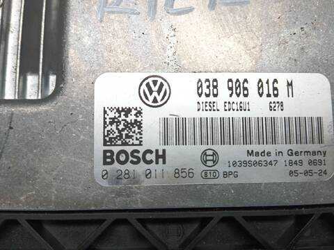 Foto 3ª: Centralita Motor ECU Volkswagen Transporter 1.9 TDI 85CV 63KW [AXC] (2022)