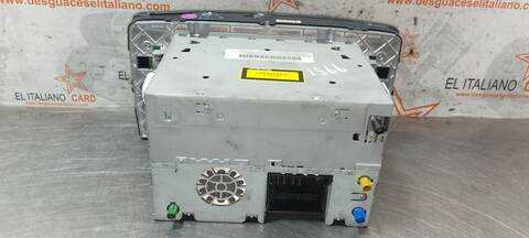 Foto 4ª: Sistema Audio Radio CD Mercedes Clase R 280 R 350 CDI 4-MATIC 251.022) 224CV 165KW [OM642950] (2006)