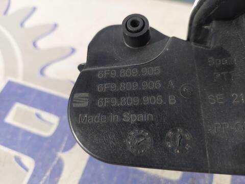 Foto 3ª: Tapa Exterior Combustible Seat Arona GASOLINA (2017)