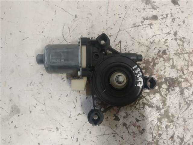 Elevalunas Eléctrico Delantero Izquierdo Seat Leon 2.0 STYLE [2.0 LTR. - 110 KW TDI]