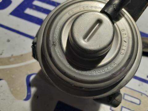 Foto 2ª: Valvula EGR Mercedes Clase C 160 2.2 CDI CAT AUT. 143CV [D/ 611962] (2000)