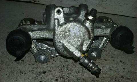 Foto 3ª: Pinza Freno Trasera Izquierdo Mercedes Clase V 200 136CV 100KW (2014)