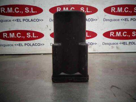 Foto 3ª: Centralita Cierre Centralizado Audi A4 1.9 TDI BERLINA 90CV 66KW [1Z] (1995)