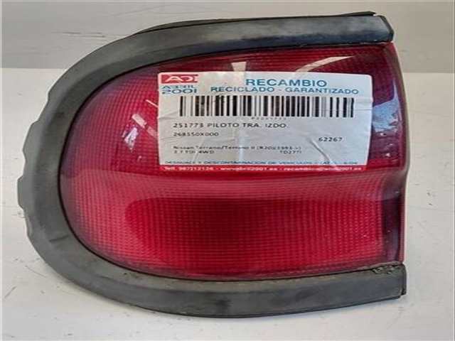 Piloto Trasero Izquierdo Nissan Terrano 2.7 TDI 4WD 125CV 92KW