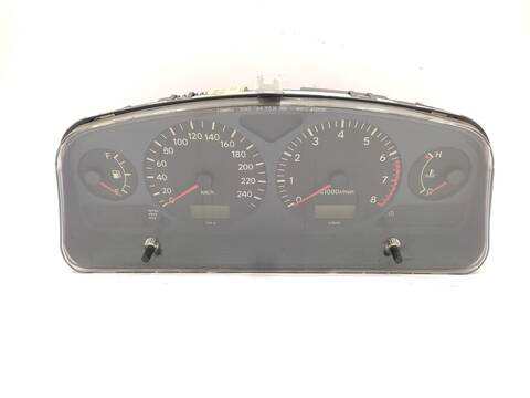 Cuadro de Instrumentos Toyota Avensis 1.6 AT220_) 110CV 81KW