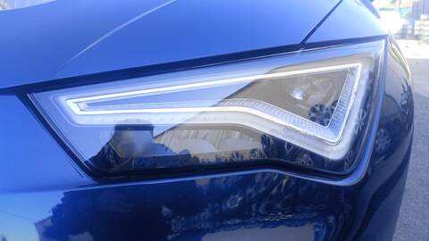 Faro Izquierdo Seat Ateca ERENCE XM 116CV 85KW