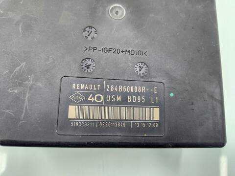 Foto 3ª: Caja Reles Fusibles Renault Megane D III BERLINA 5P DYNAMIQUE [K9K832] (2009)