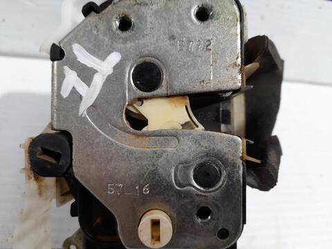 Foto 3ª: Cerradura Puerta Trasera Izquierda Fiat Doblo 1.3 16V M-JET CAT 95CV [330A1000] (2015)