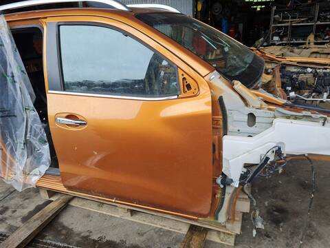 Puerta Delantera Derecha Nissan NP300 ACENTA DOUBLE CAB 4X4 163CV 120KW