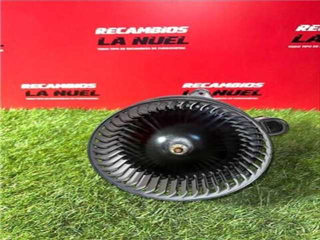 Foto 4ª: Calefacción Ford Transit 2.0 320 L1 TRANSIT TREND [2 0 LTR. - 96 KW TDCI CAT] 131CV [BKFA] (2019)