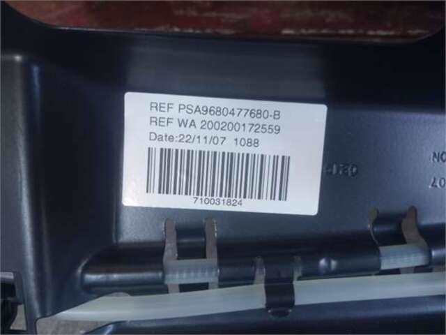 Foto 2ª: Techo Eléctrico Peugeot 308 1.6 CONFORT [1.6 LTR. - 80 KW HDI FAP CAT (9HZ - DV6TED4)] [9HZ (DV6TED4)]