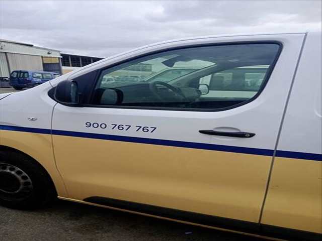 Puerta Delantera Izquierda Peugeot Expert ASPHALT STANDARD 120CV 88KW FURGON