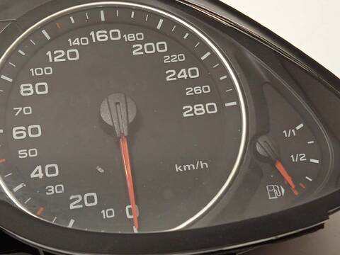 Foto 4ª: Cuadro de Instrumentos Audi Q5 2.0 16V TFSI 211CV 155KW [CDNC] (2010)