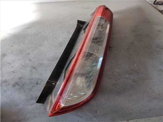 Foto 3ª: Piloto Trasero Derecho Ford Focus 1.8 TITANIUM [1.8 LTR. - 85 KW TDCI TURBODIESEL CAT] [KKDA]