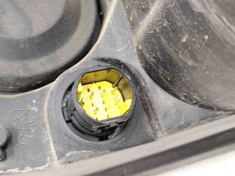 Foto 3ª: Faro Derecho Fiat Punto 1.2 60 188.030 .050 .130 .150 .230 .250) 60CV 44KW [188A4000] (2004)