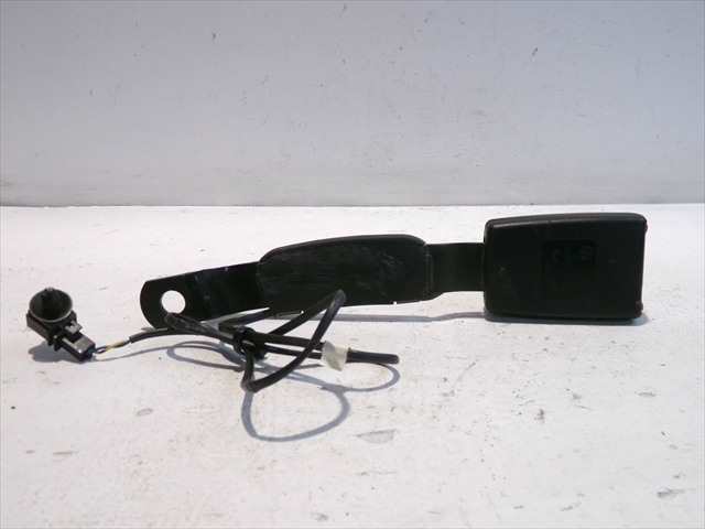 Foto 3ª: Cinturón Delantero Derecho Seat Ibiza 1.4 G MODELO 6J 2008-2012 [BXW] (2010)