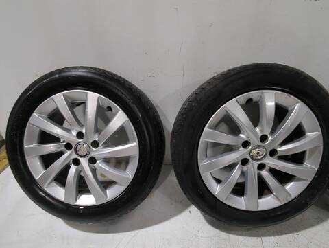 Foto 3ª: Juego LLantas Alfa Romeo Giulietta 1.6 JTDM 940FXD1A) 105CV [940 A3.000] (2010)