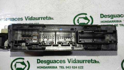 Foto 3ª: Elevalunas Eléctrico Trasero Izquierdo Audi A4 2.0 TDI AVANT 140CV 103KW [BRE] (2006)