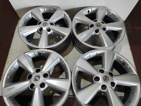 Juego LLantas Nissan Qashqai MR20DE