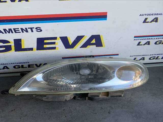 Faro Izquierdo Citroen Saxo 1.4 8V 75CV 0CV