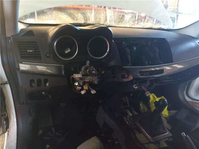 Salpicadero Mitsubishi Lancer 2.0 INSTYLE [2.0 LTR. - 103 KW DI-D CAT]