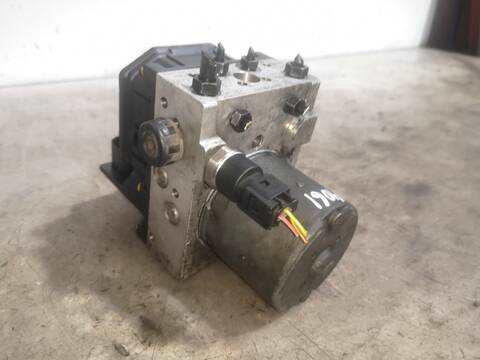 Foto 2ª: Abs Audi A4 AWX BERLINA (2001)