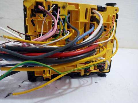 Foto 3ª: Caja Reles Fusibles Opel Grandland OPEL 2020 131CV (2017)