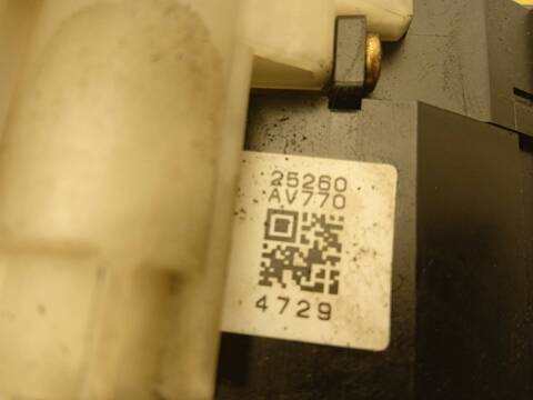 Foto 2ª: Mando Luces Nissan Terrano 2.7 TD 101CV 74KW (2005)