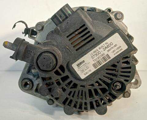 Foto 2ª: Alternador Hyundai i30 1.6 CRDI CAT 90CV (2008)