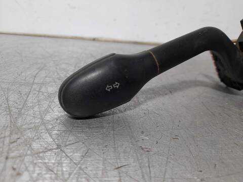 Foto 3ª: Mando Multifuncion Seat Inca 1.9 SDI CL KOMBI 64CV 47KW [AYQ] (2003)