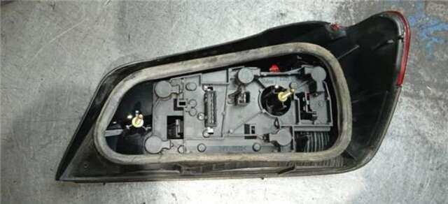 Foto 3ª: Piloto Trasero Izquierdo Peugeot 306 1.9D [WJZ]