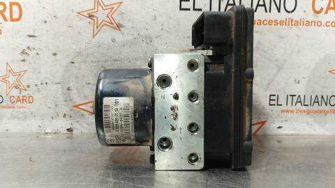 Foto 2ª: Abs Mercedes Clase C 160 180 COMPRESSOR 203.046) BERLINA 143CV 105KW [M271946] (2004)