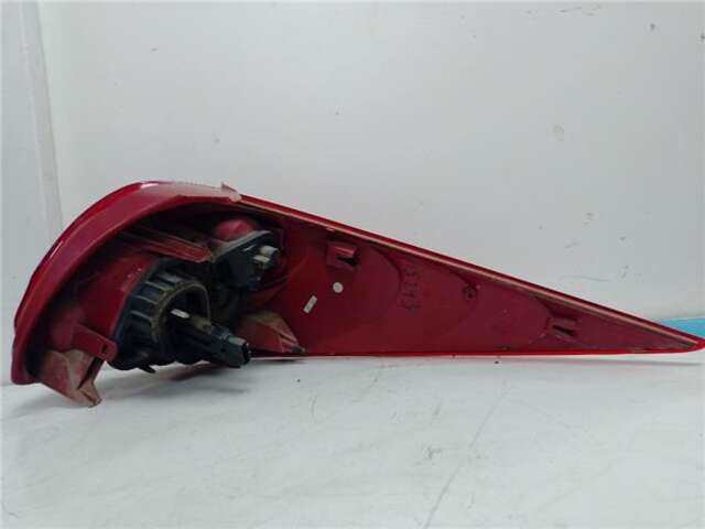 Foto 3ª: Piloto Trasero Izquierdo Peugeot 207 1.6 HDI [9HX (DV6ATED4)]