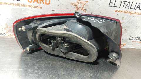 Foto 2ª: Piloto Trasero Derecho Fiat Croma 2.4 20V MULTIJET EMOTION 200CV 147KW [939A3000] (2006)