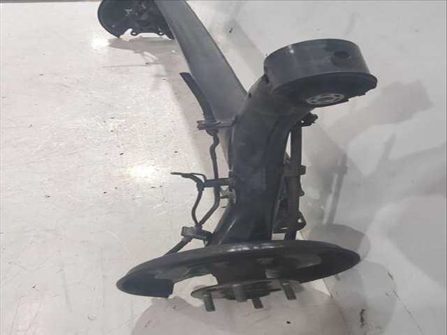 Foto 3ª: Puente Trasero Toyota Yaris ACTIVE 112CV [2NRFKE] (2017)