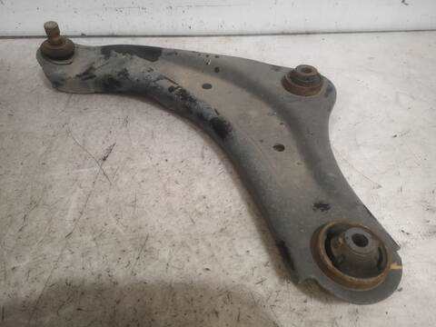 Brazo Suspension Delantero Izquierdo Nissan Leaf EM57