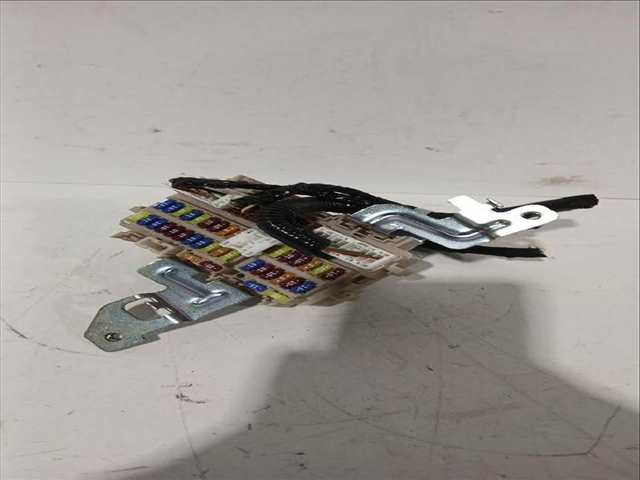 Foto 2ª: Caja Reles Fusibles Nissan Qashqai 1.3 DIG-T 140CV [HR13DDT] (2013)