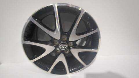 LLanta Chapa Toyota Yaris 1.5 HYBRID MXPH11) 92CV