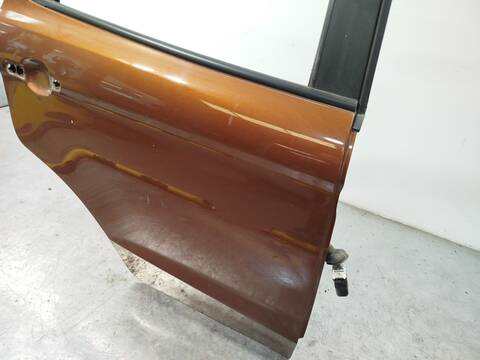 Foto 3ª: Puerta Trasera Derecha Ford Ka 1.2 TI-VCT 85CV 63KW [YSKD,YSKE] (2019)