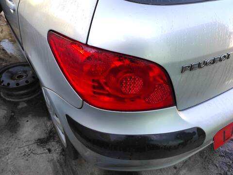 Piloto Trasero Izquierdo Peugeot 307 9HY BERLINA