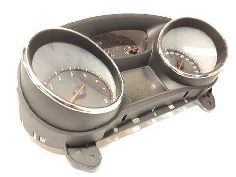 Cuadro de Instrumentos Opel Astra 1.2 110CV 81KW