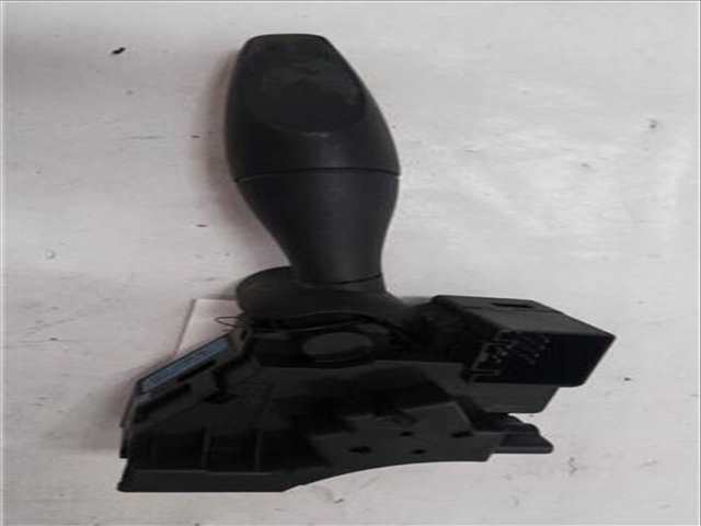 Foto 2ª: Mando Multifuncion Ford Fiesta 1.3 AMBIENTE [1 3 LTR. - 43 KW CAT] 58CV